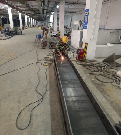 西鄉塘區結構柱包鋼加固鋼板打磨