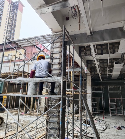 華城都市廣場改造灌注包鋼加固工程案例